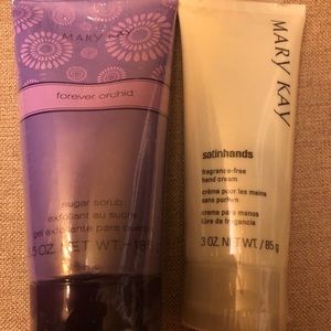 Mary Kay sugar scrub & satin hands set.
